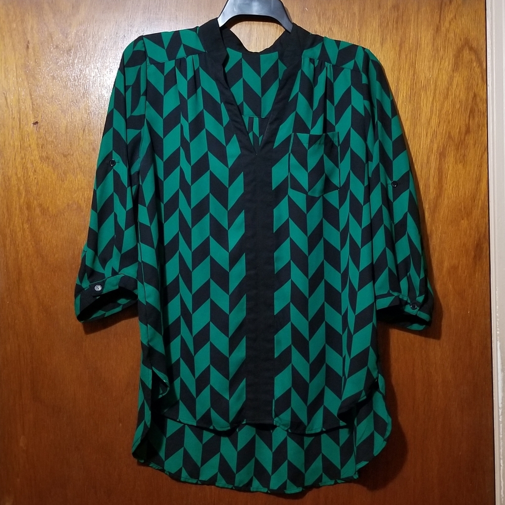 Gorgeous Green & Black Pops!